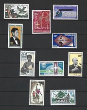 GABON - LOT TIMBRES NEUFS** - POSTE AERIENNE - VOIR SCAN