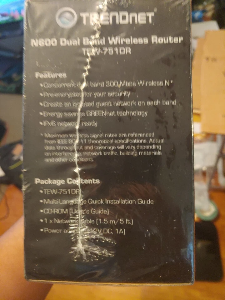 * Sealed * TRENDnet Wireless N600 Concurrent Dual Band Router, TEW-751DR - Image 2 of 3
