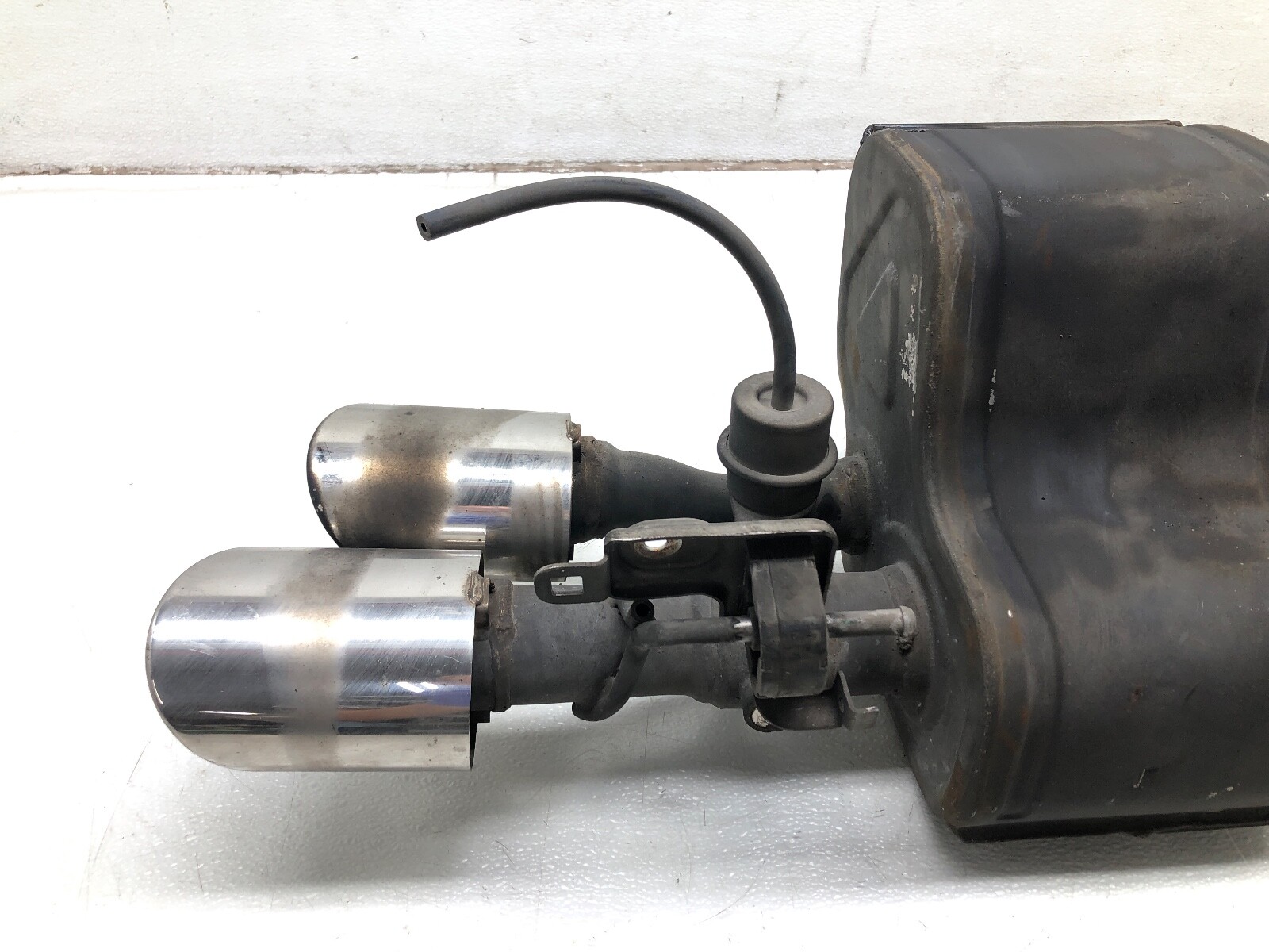 2014-2020 MASERATI QUATTROPORTE 3.0L AWD REAR EXHAUST MUFFLER OEM #CUT OFF.