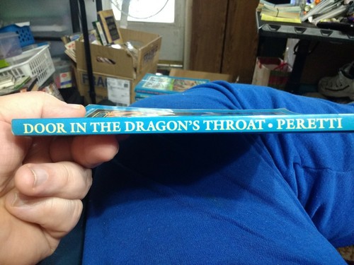 The Door in the Dragons Throat Cooper Kids Frank Peretti Adventures Series - Picture 4 of 6