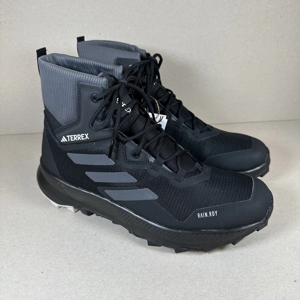 Adidas top terrex 45