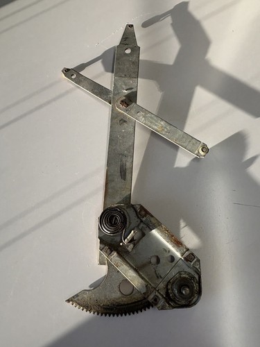Manual Door Glass Window Regulator For 1968-1972 Nova Chevy II – 2-Door Right Hand