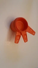 Vtg Tupperware Orange Measuring cups 3 Pc Set- used