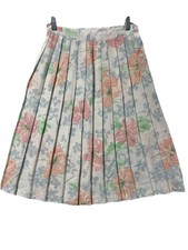 Vintage 80s TR Bentley Demure Ladylike Cottagecore Feminine Pleated Knee Skirt S