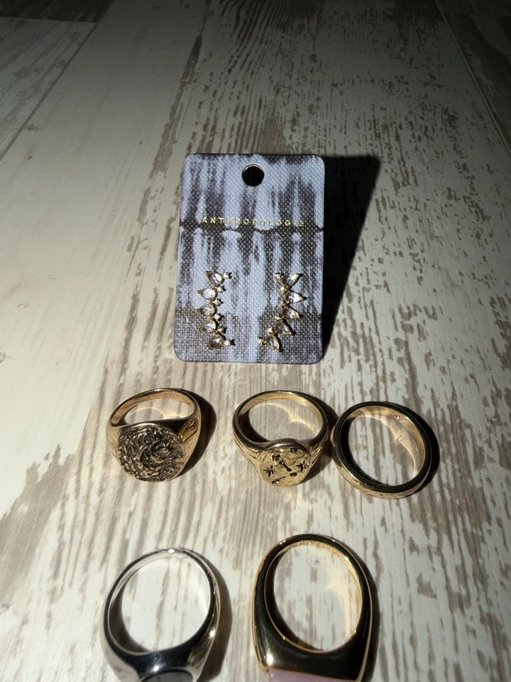 NUEVO-ANTHROPOLOGIE Pendientes Y Anillos + Todos los Santos- Lote de Joyas Foto 3 de 4