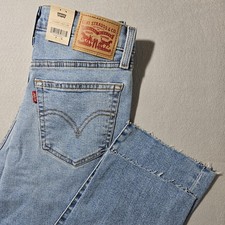 Levi's Wedgie Straight Jeans Womens 27x28 NWT Light Wash High Rise Distressed