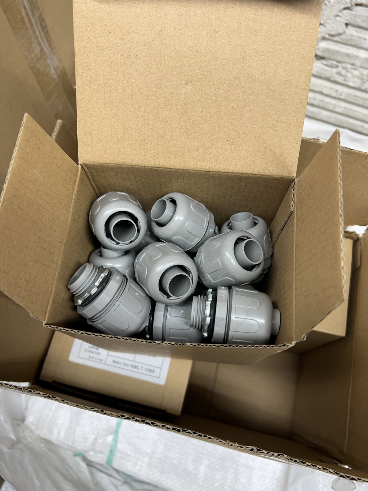 30pc Liquid Tight Connector Straight Nonmetallic Plastic 3/4” Sealtight