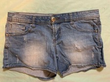 Forever 21 Size 28 Womens Denim Shorts Stretch Medium Wash Distressed