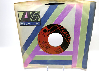 Led Zeppelin / 45 RPM 7'' The Crunge / D'yer Mak'er / 45-2986 1973 VG+