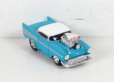 Muscle Machines 1957 Chevrolet 57 Bel Air Chevy 01-19 Turquoise White Top 1:64
