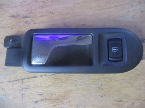 VW Passat 3B Türöffner Tür Griff Öffner Vorne Rechts 3B1837114 Schalter