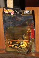 Vintage 2000 1/64 NASCAR On Card Hot Wheels Sterling Marlin