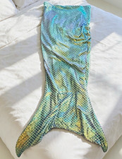 Kids Mermaid Tail Blanket, Polyester Mermaid Scale, Blue/Green/Yellow 180x90