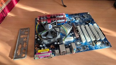 ASRock 775V88+ and Intel Pentium 4 630 CPU and 1GB DDR1 - 100% Test OK!