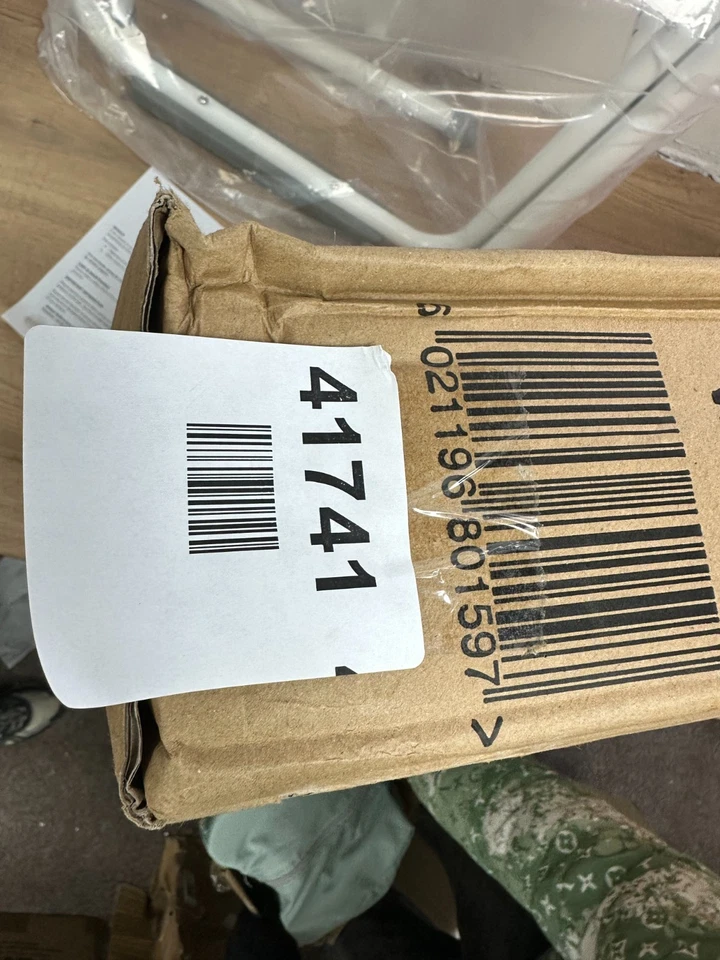 Aidapt Free Standing Support Toilet Safety Frame with Adjustment for Height - Image 4 of 4