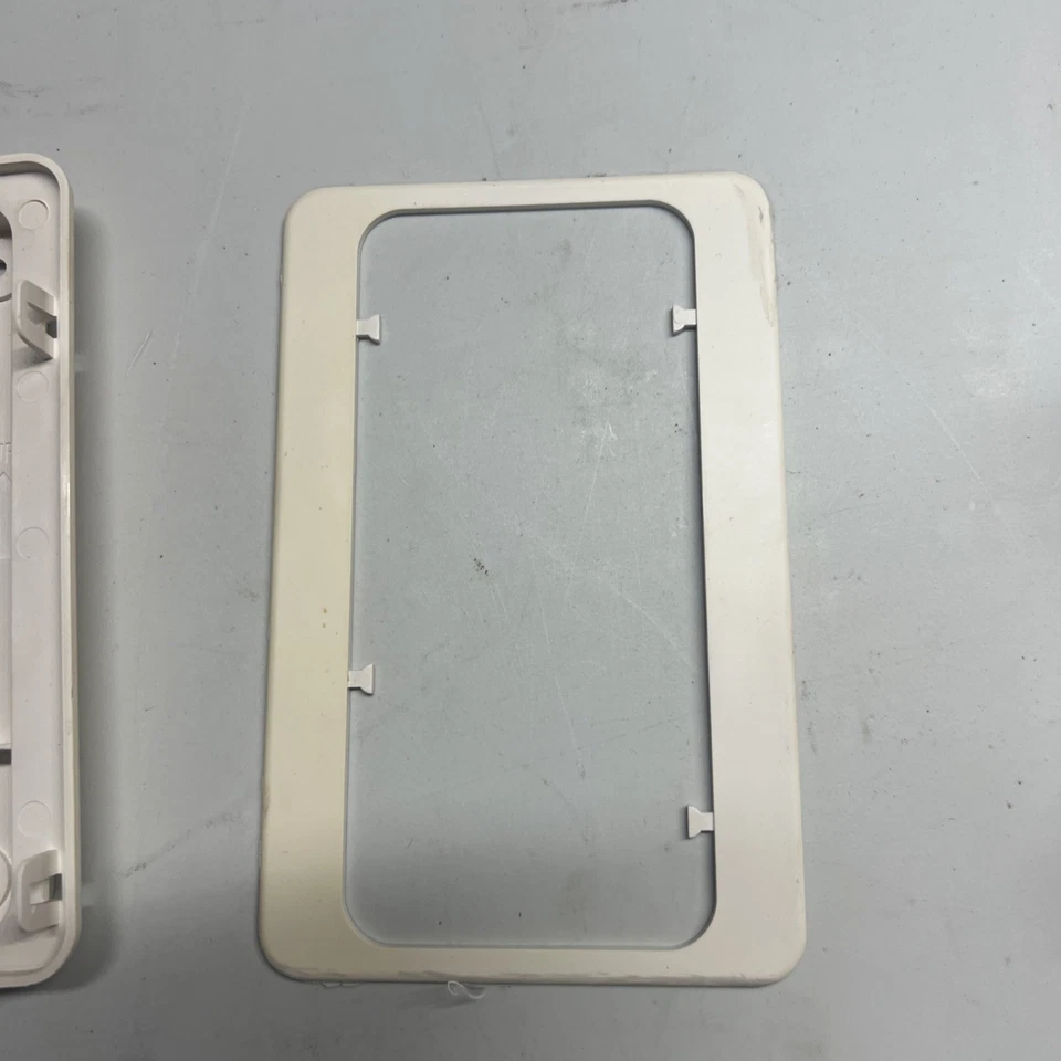 Carrier Infinity SYSTXCCUID01-B version 18 Communicating Thermostat - Image 4 of 4