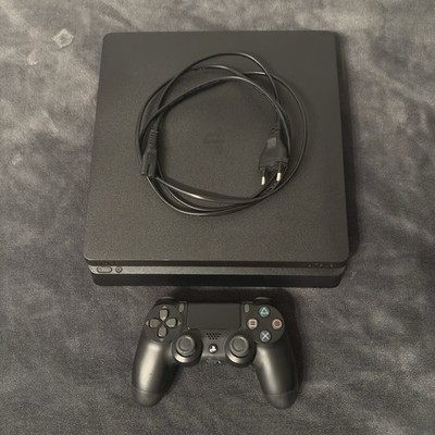 Sony PlayStation 4 Slim 1TB Schwarz CUH-2216B Konsole mit Controller und Kabel