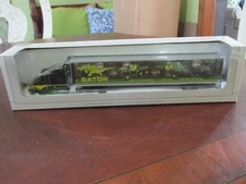 SPECCAST 1/64 #33514 387 PETERBILT WITH JOHN DEERE GATOR TRAILER - NIB