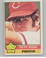 1976 Topps #240 Pete Rose Baseball Trading Sports Card V98935