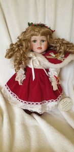 holly's collectibles porcelain dolls