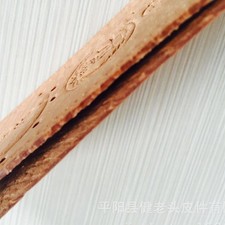 Sports shock-absorbing and thickened pigskin insole