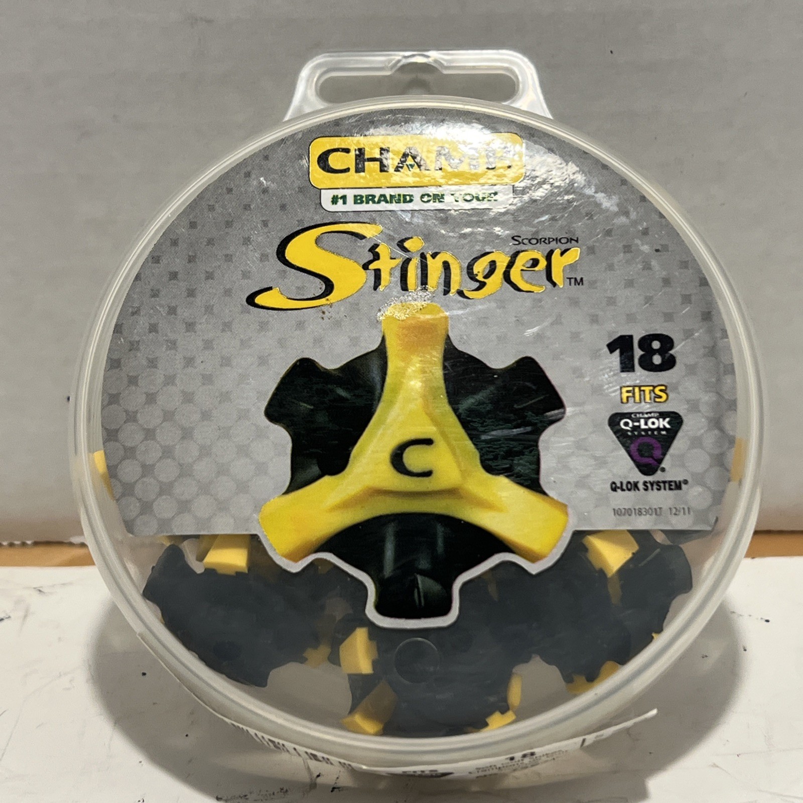 18 CHAMP Scorpion Stinger Golf Cleats Spikes - Q-LOK Black /