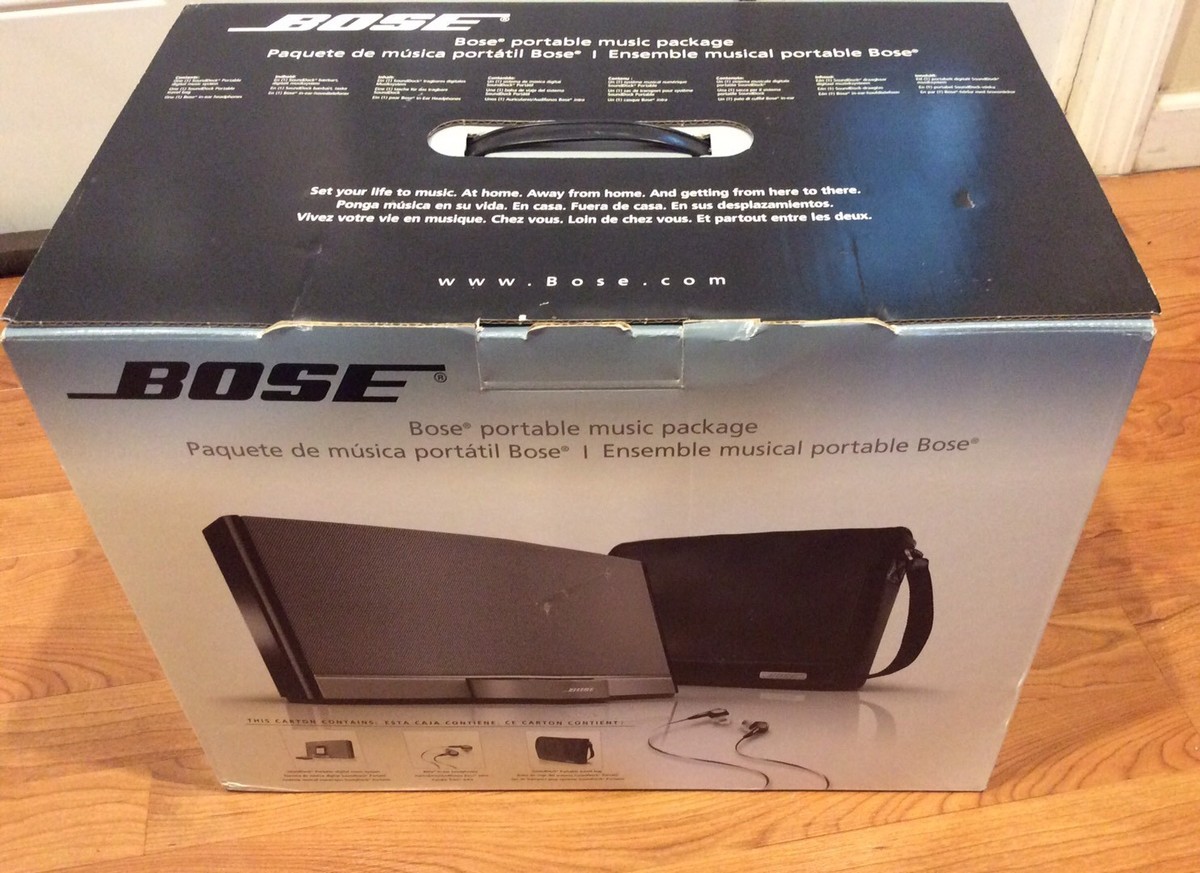 Bose SoundDock Portable Digital Music Package 4 iPod iPhone