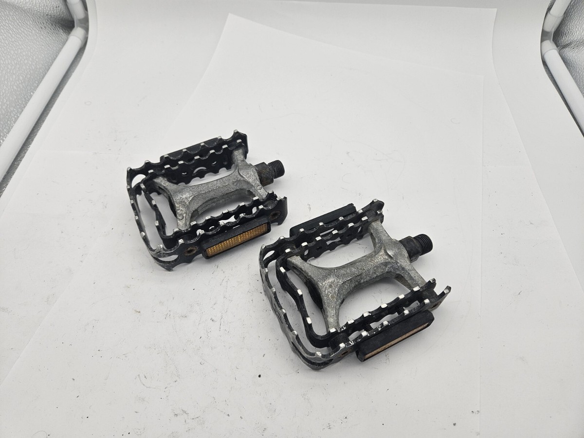 Vintage VP double bear trap pedals bearings good 9/16 thread