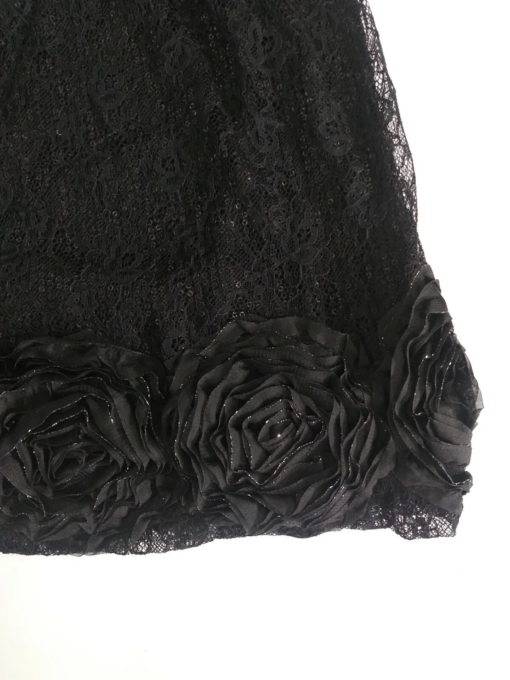 Nuevo vestido sin mangas negro de encaje sobre lentejuelas para niñas disponible en tallas 4 a 7 Foto 2 de 3