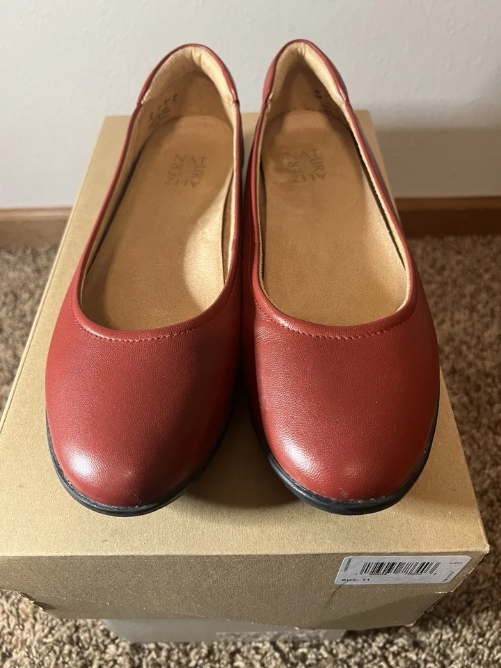 Naturalizer Flexible Ballet Plano 10 Ancho Cuero Rojo Sin Cordones Zapatos Cómodos Foto 2 de 4