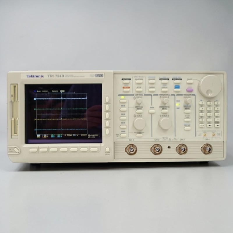 Tektronix TDS754D Digital Oscilloscope 500MHz 2GS/s 4CH Tested from Japan