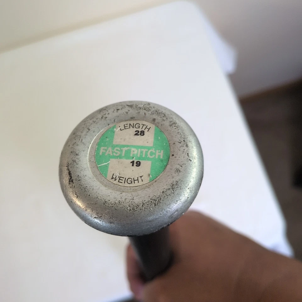 Louisville Slugger Lanzamiento Rápido Softbol FP703 28" 19oz Niña Power Rosa Balón Bate Foto 2 de 4