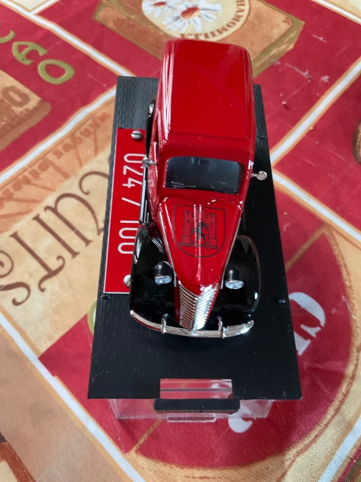 BRUMM FIAT 1100 club chur numero 24/100 - Immagine 2 di 4