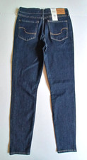 NWT Levi Signature Gold Totally Shaping Pull-On Skinny Blue Jeans  Size 6M