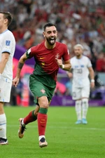 Bruno Fernandes Goal Celebration Portugal Wall Art Home Decor - POSTER 20"x30"