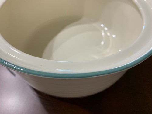 Pfaltzgraff Covered Casserole Baking Dish JUNIPER Cream with Mauve & Teal Bands - Picture 6 of 11