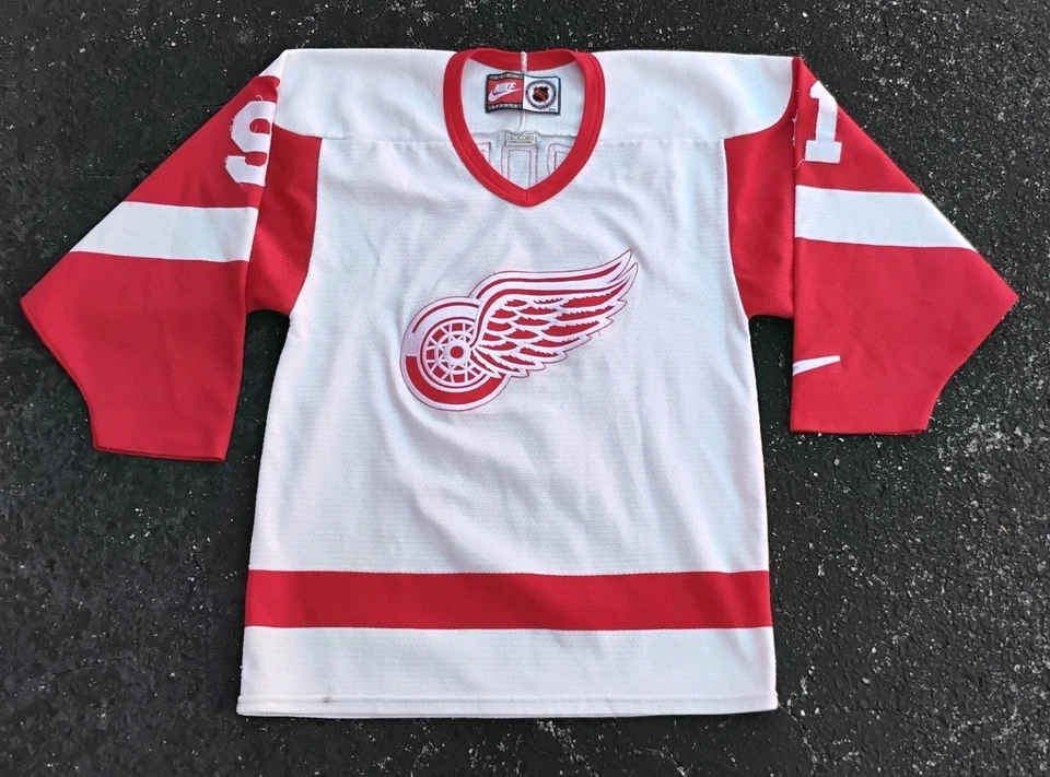 Vintage 90's Nike Detroit Red Wings Sergei Fedorov #91 NHL Hockey Jersey - Image 3 of 4