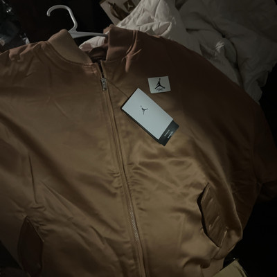 Jordan Women s   XXL Coat Brand New Never Worn Bought Two Is Why I m Selling