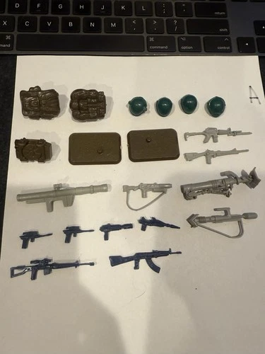 GI Joe ARAH 1984 Accessory Battle Gear Pack #2 Complete And Unbroken Lot