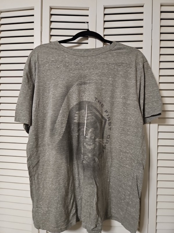 Disney Store Mens XL Gray Star Wars Short Sleeve Shirt The First Order Kylo Ren