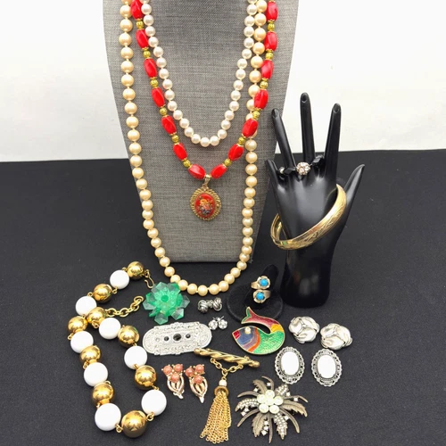 Vintage Costume Jewelry Lot Signed Monet Designer Estate Jewelry Mix 17pc