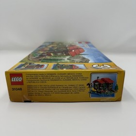 LEGO Creator Lakeside Lodge 31048 Sealed Retired Set
