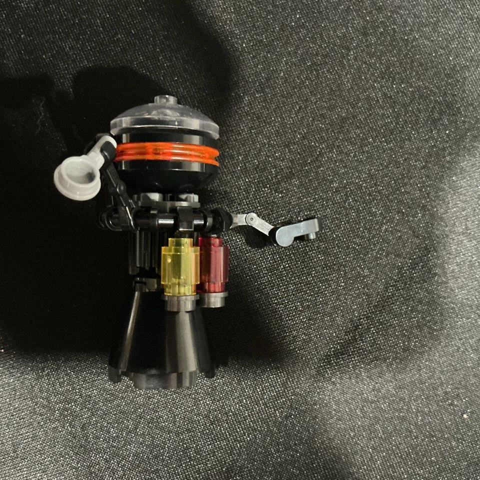 Lote de minifiguras LEGO de Parque Jurásico y Marvel más accesorios varios ver fotos Foto 4 de 4