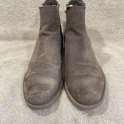 Magby Chelsea Ankle Boots Size 