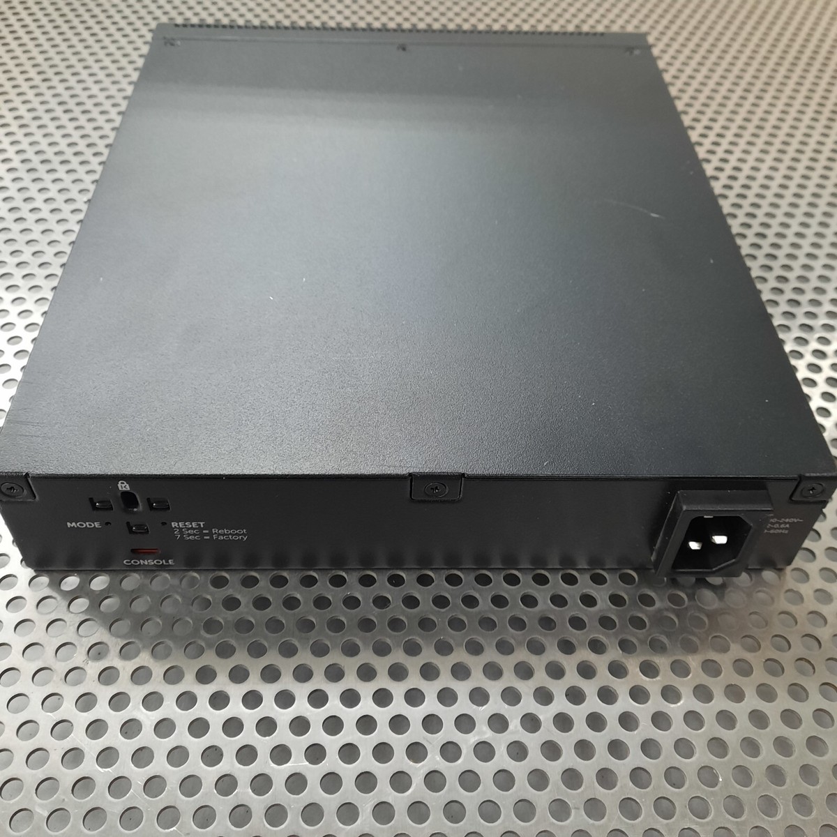 Dell X1018 E10W001 16-Port Gigabit Ethernet Smart Managed Network
