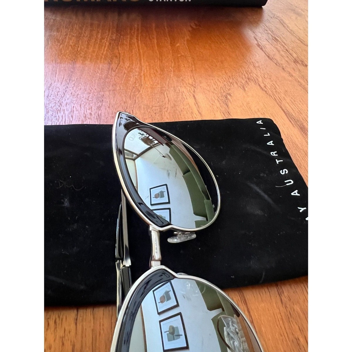 Quay Australia Sunglasses Mia Bella 122 Round Mirrored 