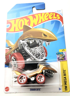 Hot Wheels Shark Bite Gold #18 - 2024 HW Mega Bite