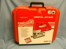 MILWAUKEE HEAVY DUTY ORBITAL JIG SAW 6266-22 WITH CASE