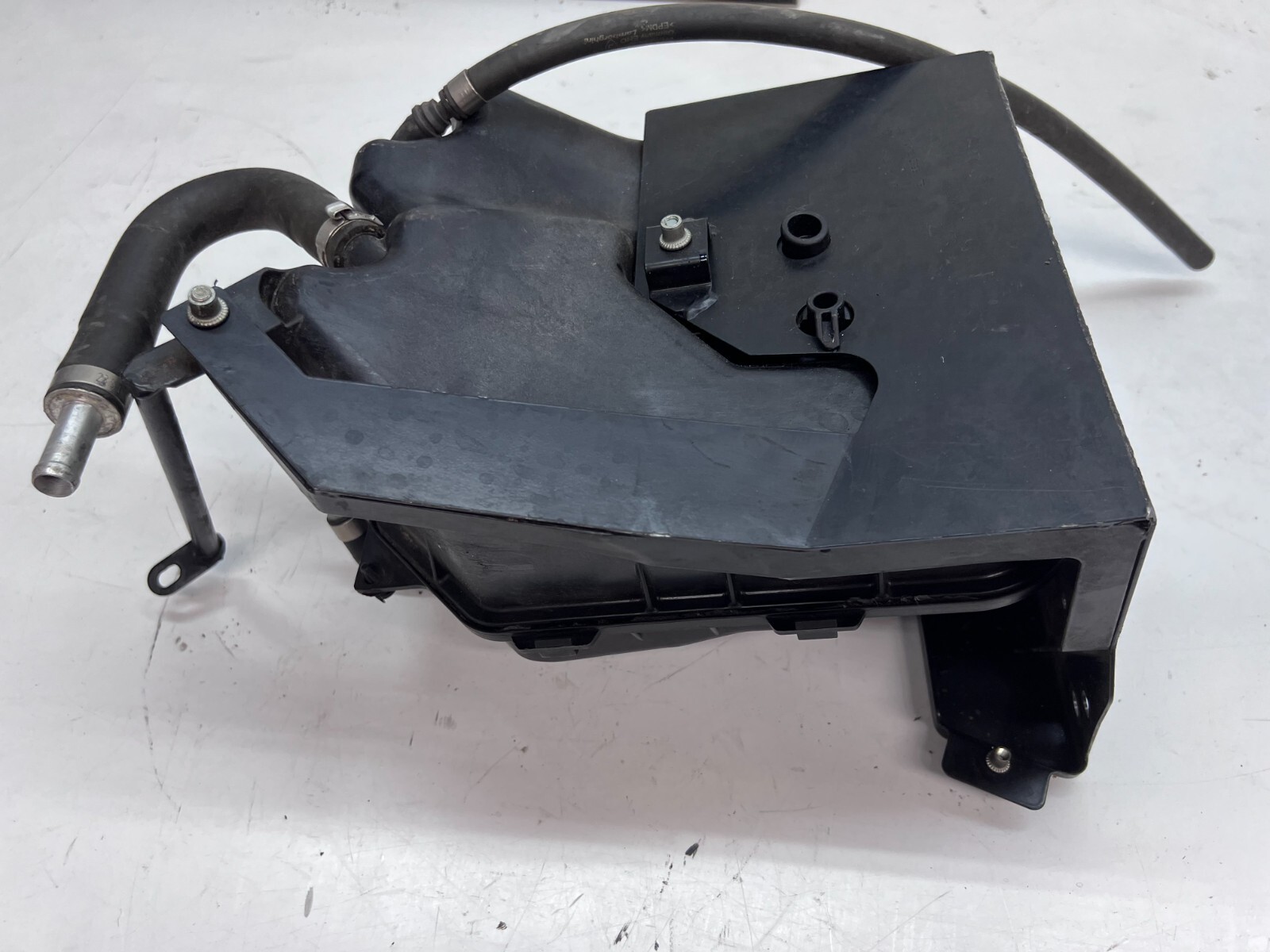 LAMBORGHINI GALLARDO LP570OVERFLOW RESERVOIR WATER TANK ASSEMBLY OEM 420121403