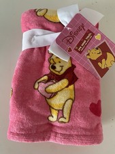 2 Pack Disney Winnie The Pooh Valentines Hugging Heart Bath Hand Towels 16 X 26